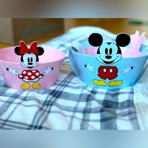 Mickey & Minnie Disney Bowl set NWT